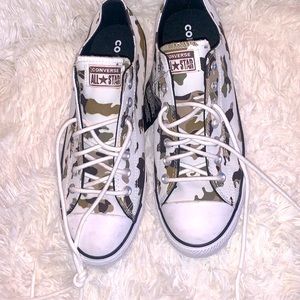 Mens Camo/White Converse Chuck Taylors